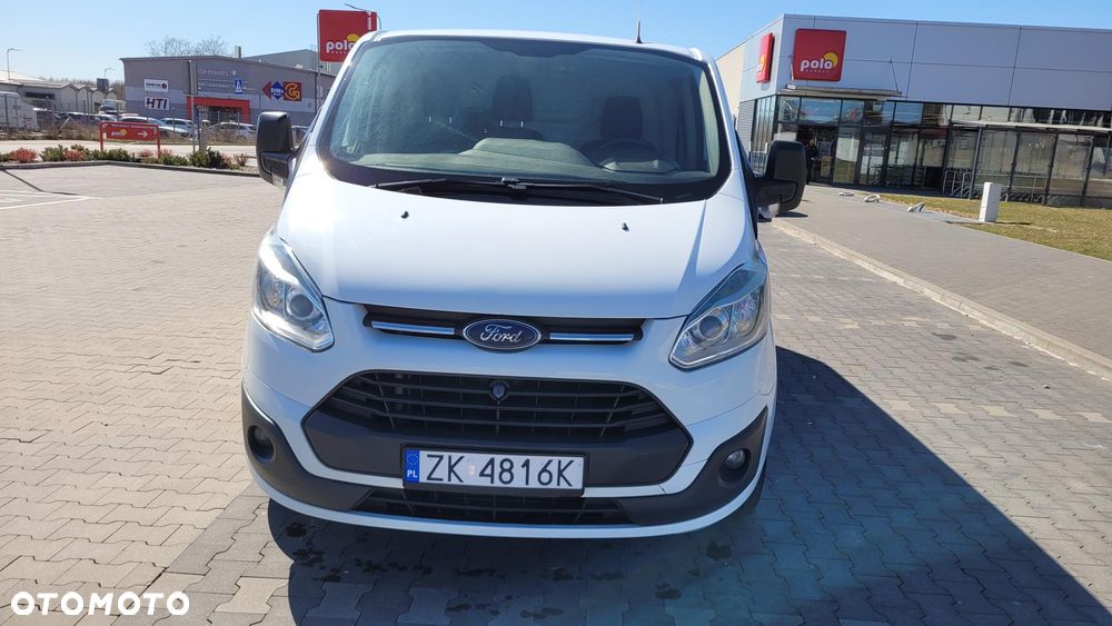 Ford CUSTOM - 3
