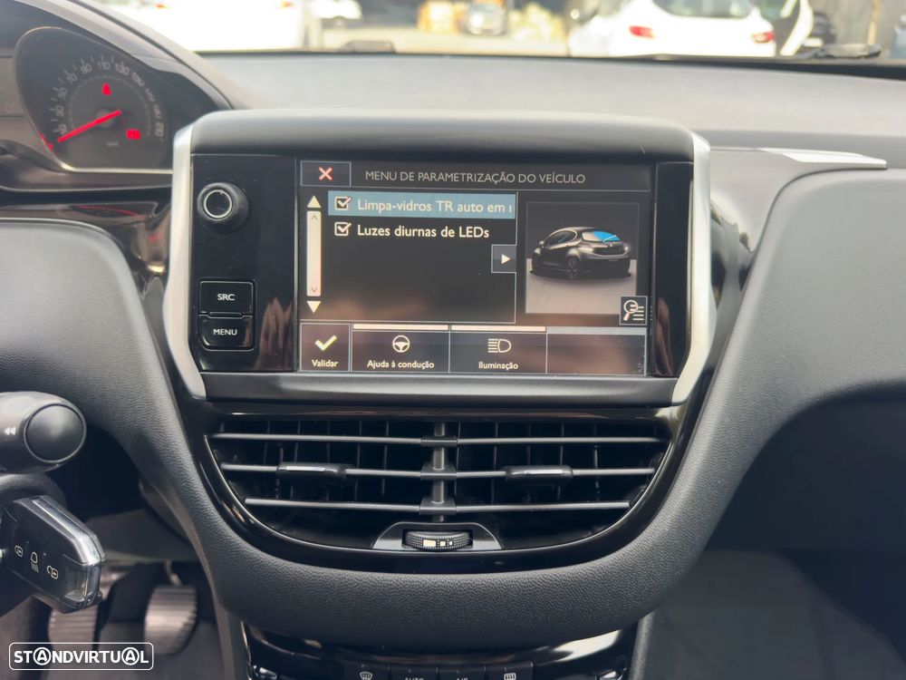 Peugeot 208 HDi 68 Access - 21