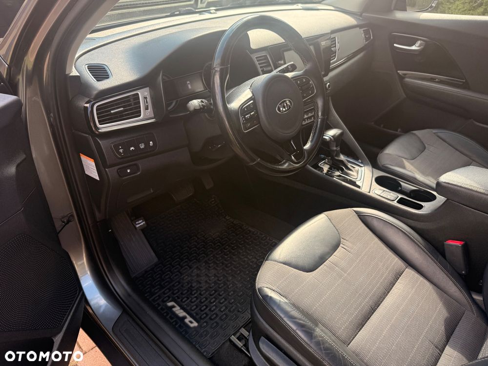 Kia Niro 1.6 GDI Hybrid L Business Line - 15