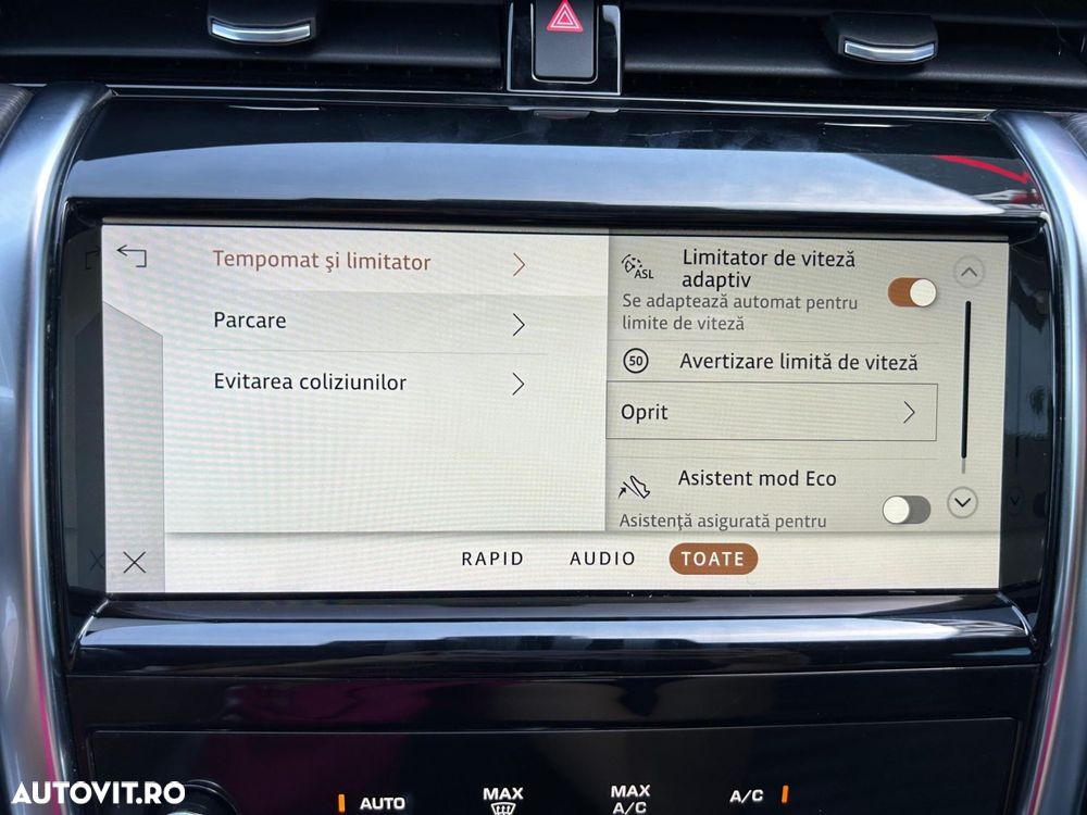 Land Rover Discovery Sport 2.0 D165 MHEV Dynamic SE - 23