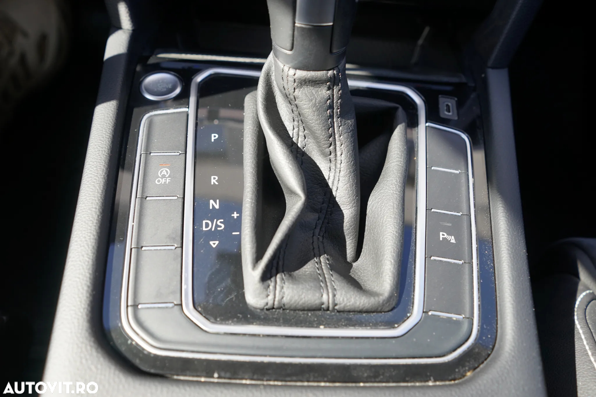 Volkswagen Passat Variant 2.0 TDI DSG 4Motion Highline - 27