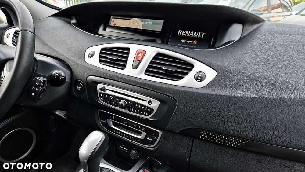 Renault Grand Scenic 2.0 16V 140 CVT Luxe - 34