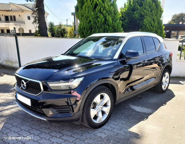 Volvo XC 40 2.0 D4 Momentum Plus AWD