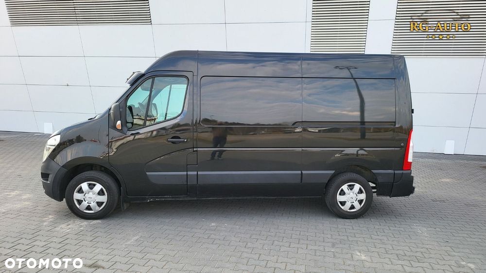 Nissan NV400 - 12
