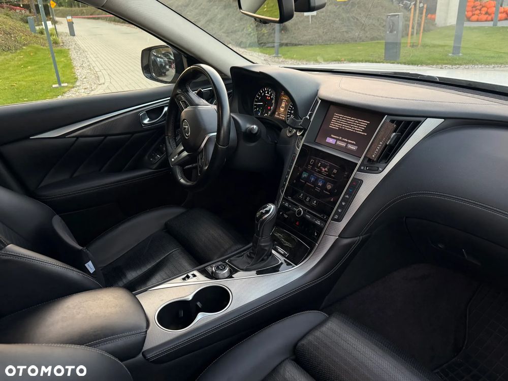 Infiniti Q50 Q50S Hybrid AWD Sport Tech - 17