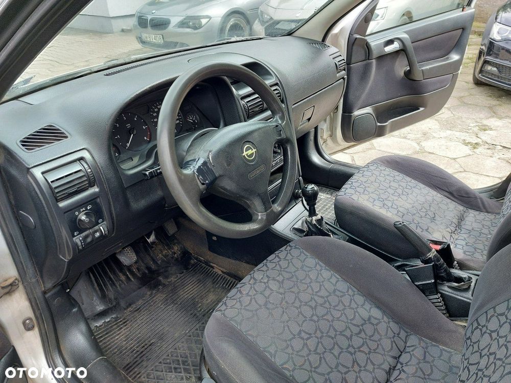 Opel Astra - 9