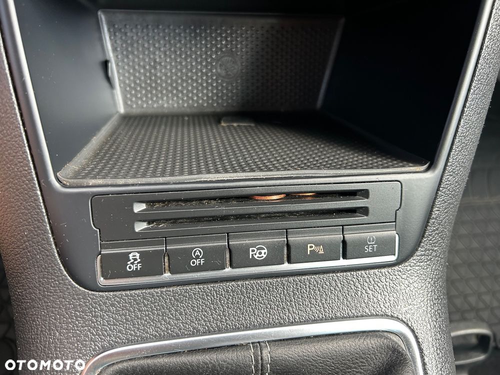 Volkswagen Tiguan 2.0 TDI DPF BlueMotion Technology Exclusive - 18