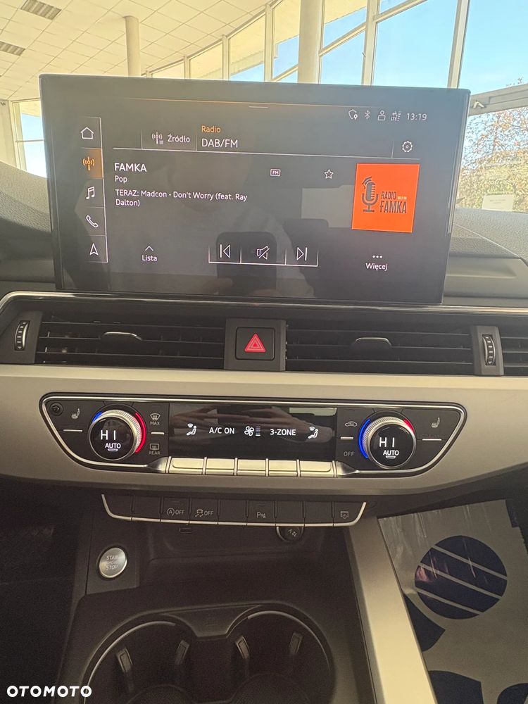 Audi A4 Limousine 35 TFSI mHEV S Line S tronic - 11
