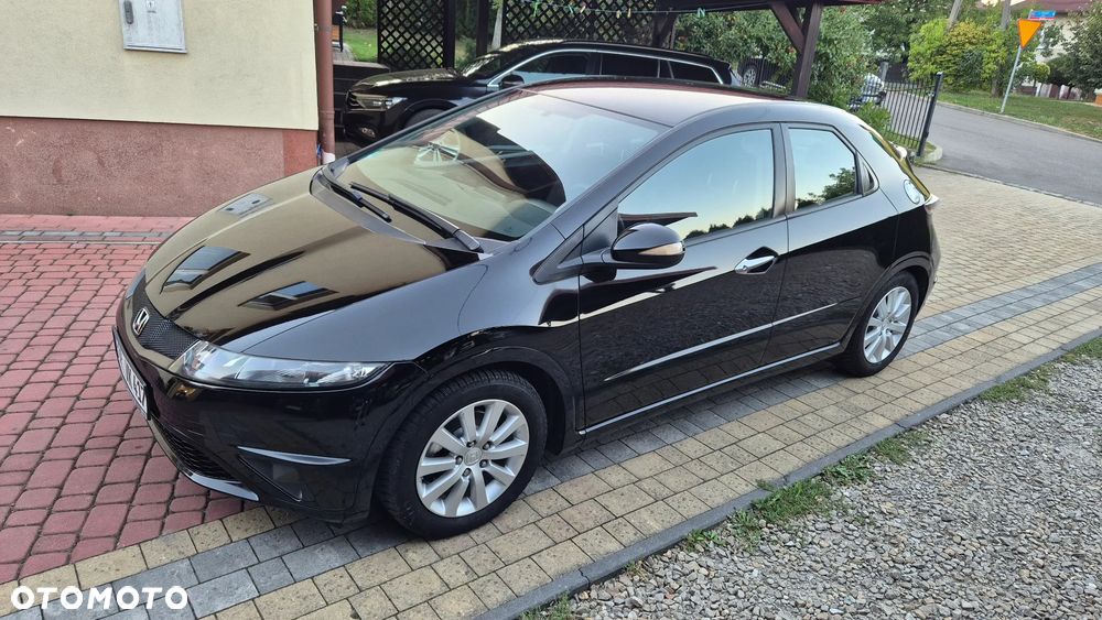 Honda Civic 1.4 i-VTEC Comfort Black Edition - 9