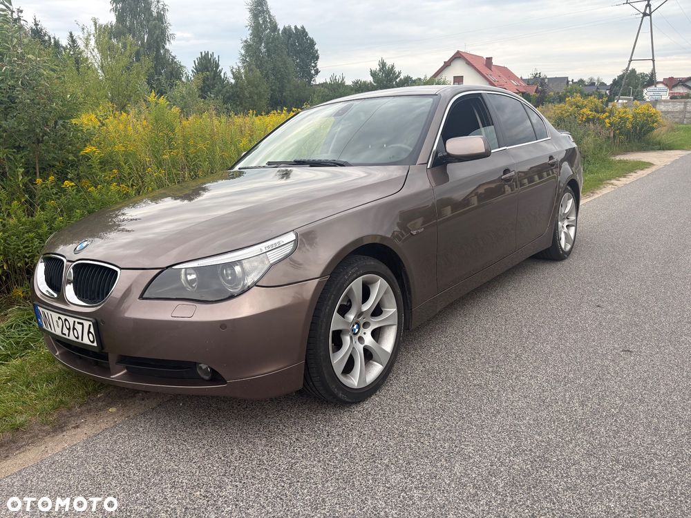 BMW Seria 5 523i - 1