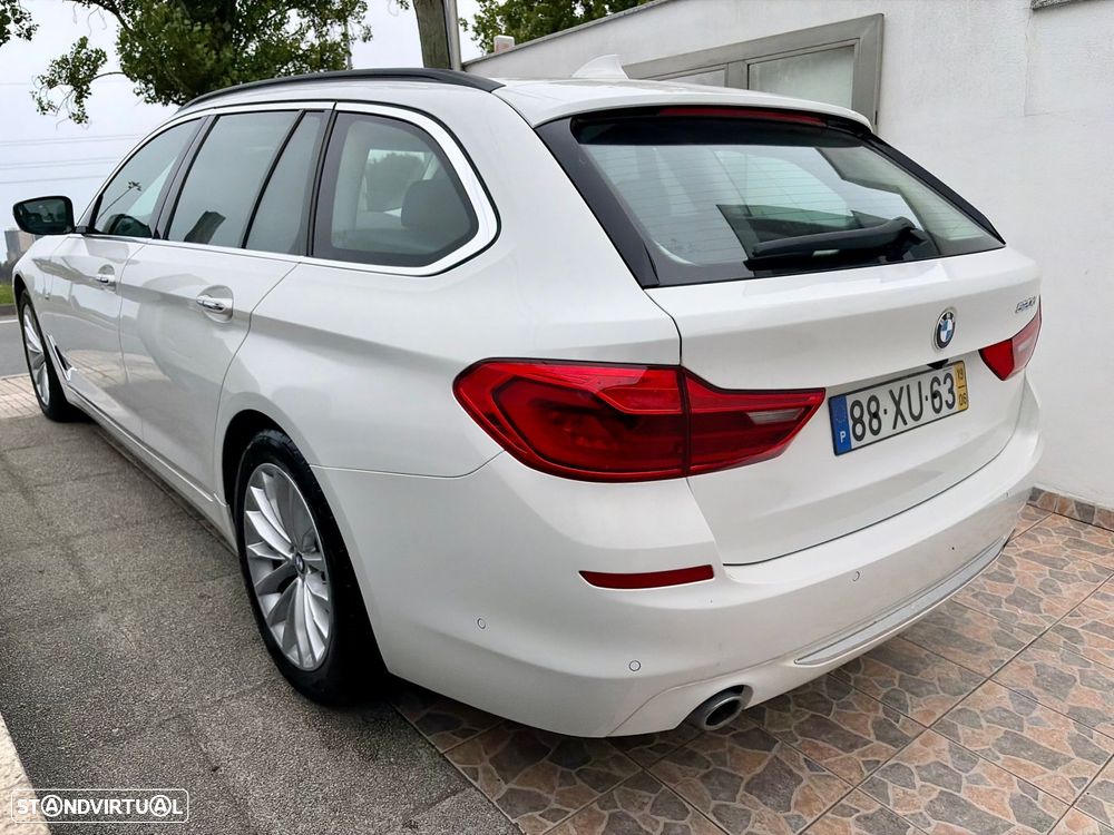 BMW 520 d Line Luxury Auto - 2