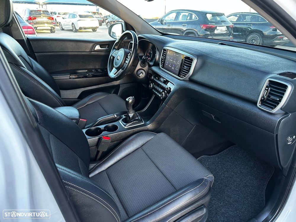 Kia Sportage 1.6 CRDI ISG MHEV Drive - 37