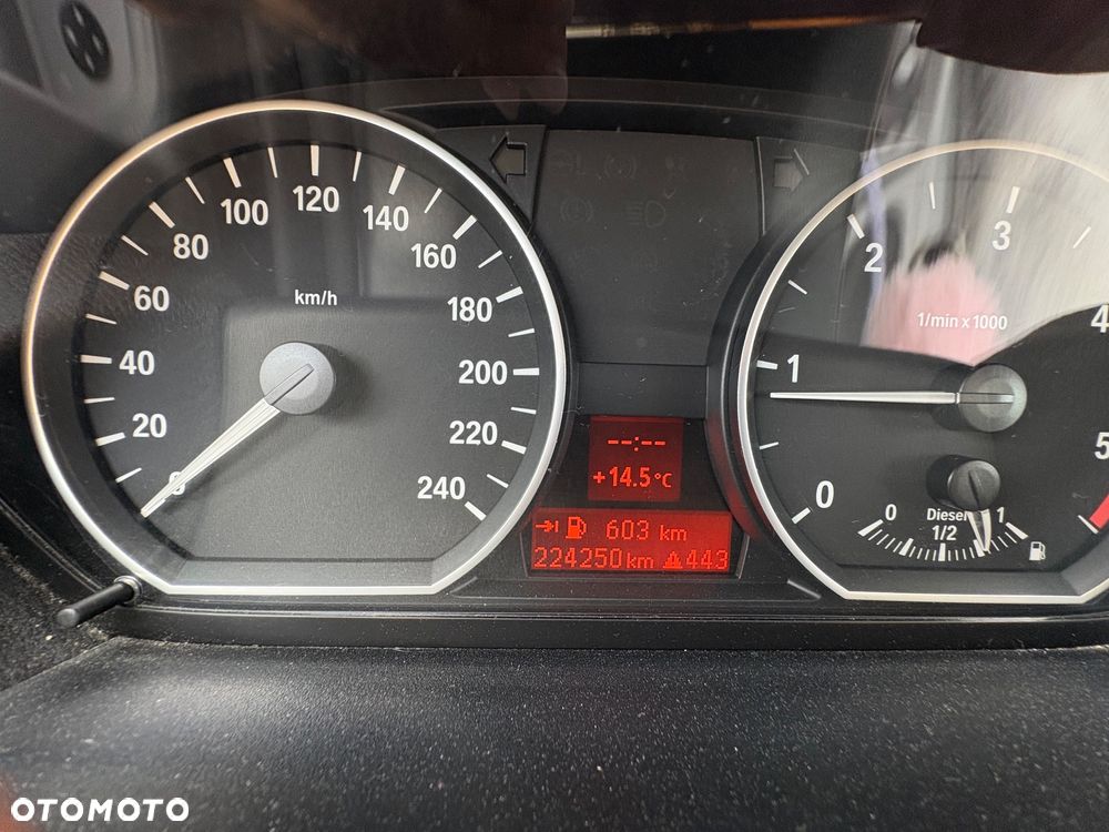BMW Seria 1 118d - 11
