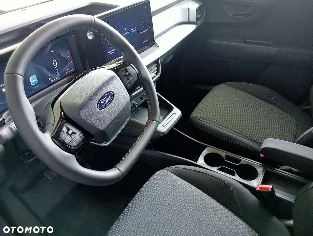 Ford E-Transit Couirer - 12