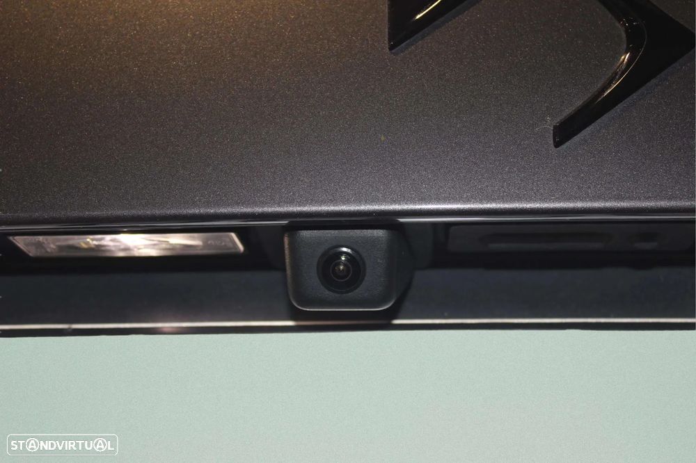 DS DS7 4x4 300 Performance Line + - 15