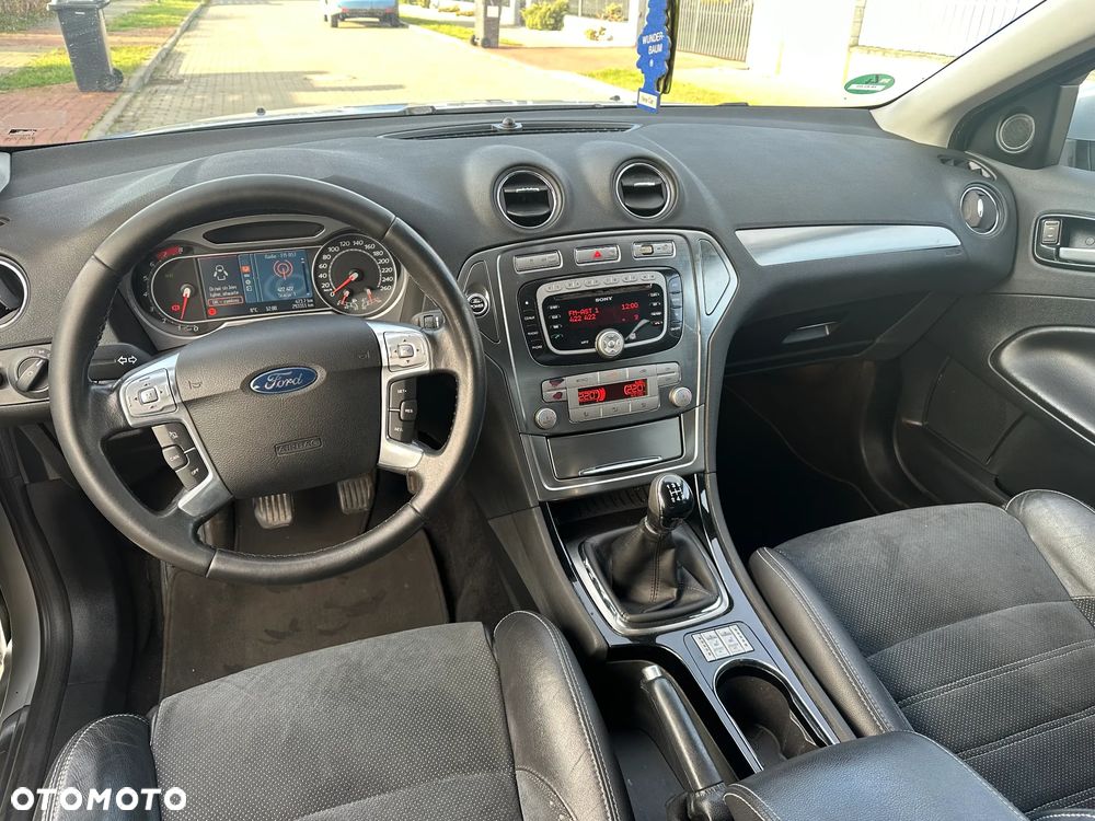 Ford Mondeo 2.0 FF Platinium X Plus (Titanium) - 26