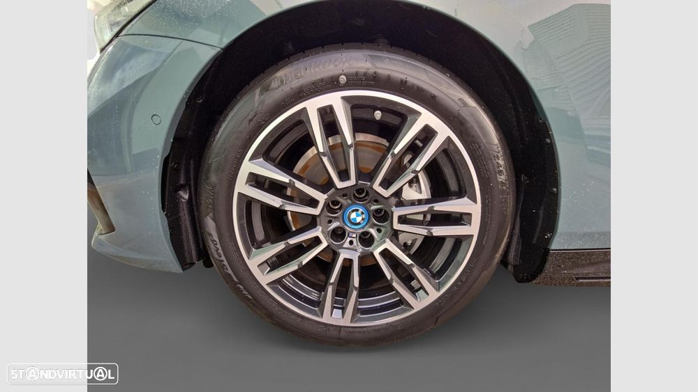 BMW i5 eDrive40 Pack Desportivo M - 16