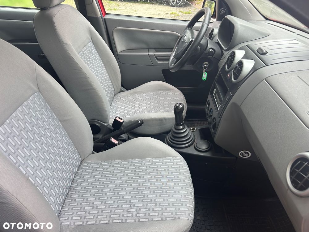 Ford Fusion 1.4 Ambiente - 22