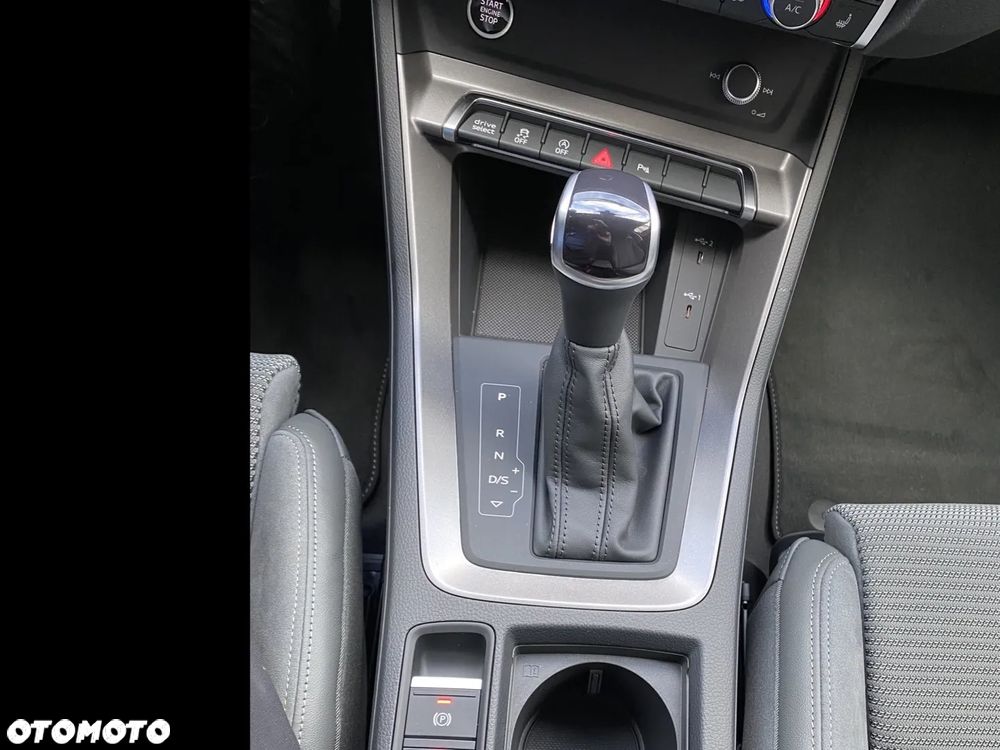 Audi Q3 35 TFSI mHEV S-Line S tronic - 24
