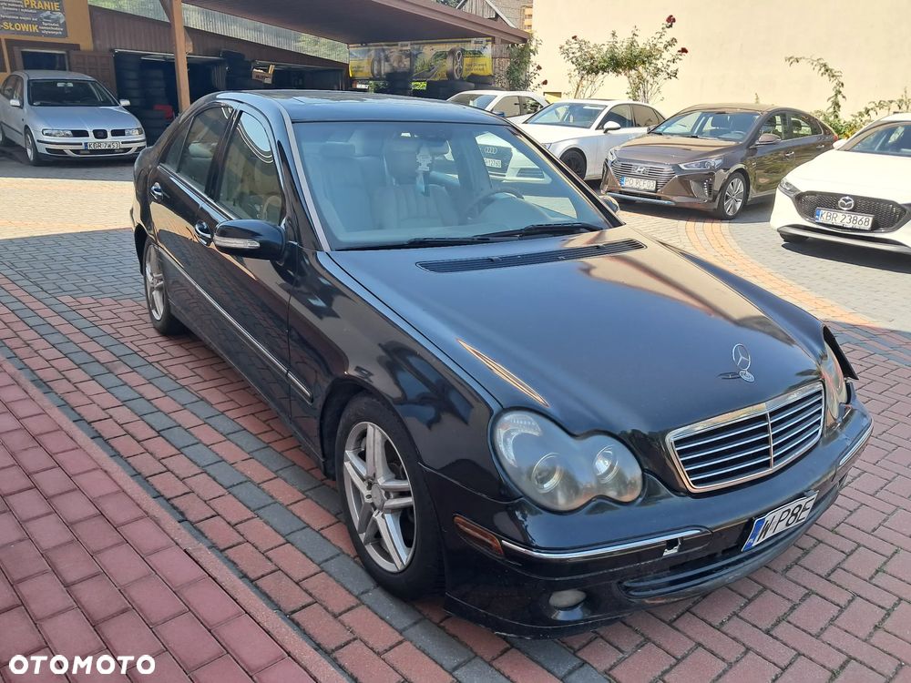 Mercedes-Benz Klasa C 280 Elegance 4-Matic - 2