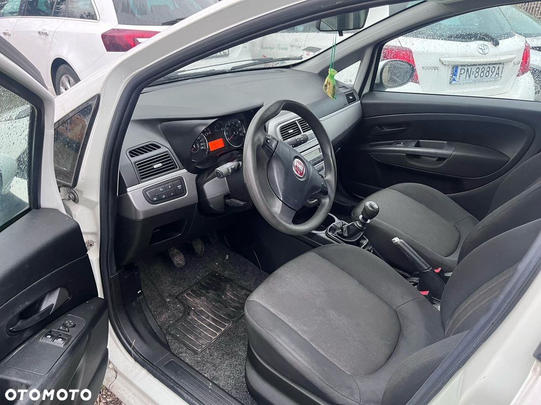 Fiat Punto 1.4 Easy Pakiet Easy Plus S&S - 12