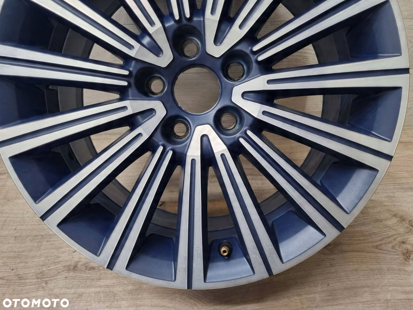 Felga Seat Ibiza IV 7Jx16H2 Et43 5x100 6P0601025D - 7