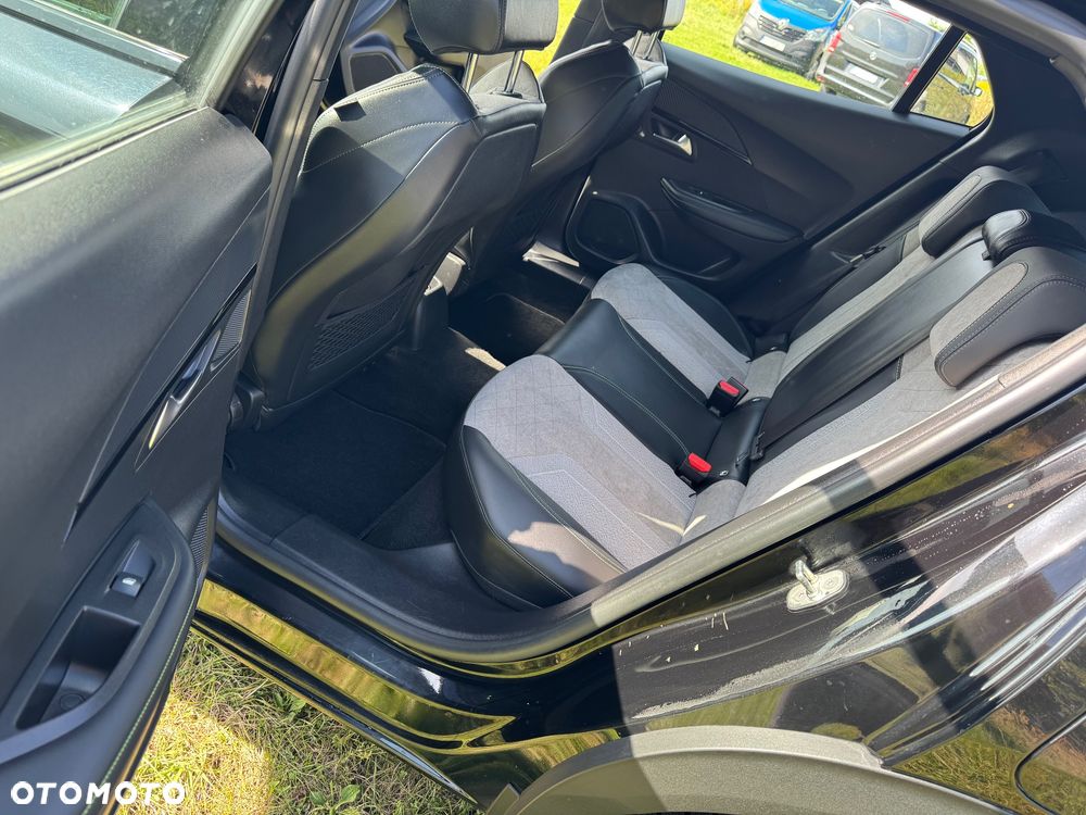 Peugeot 2008 - 32