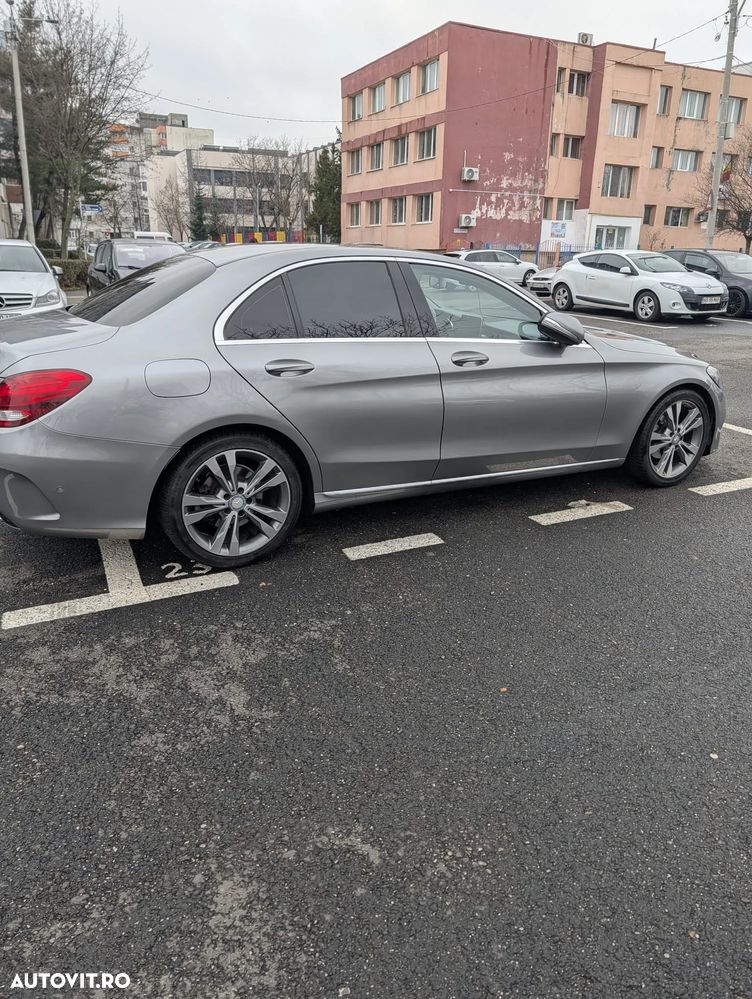 Mercedes-Benz C - 7