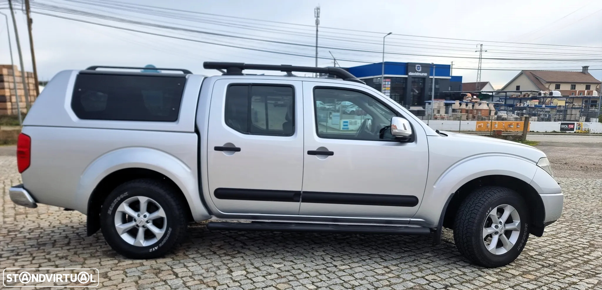 Nissan Navara Premium - 14