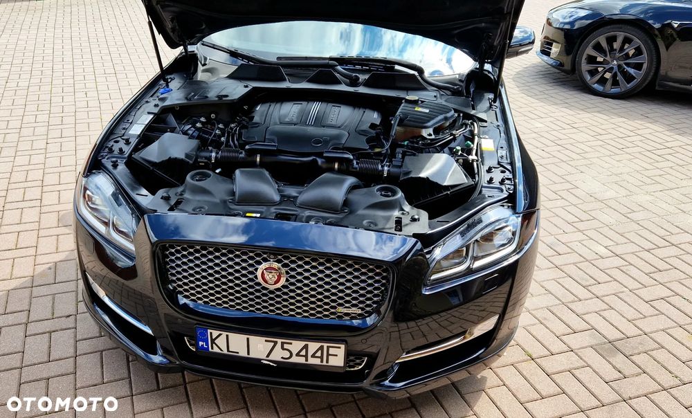 Jaguar XJ 3.0 T LWB Portfolio - 34