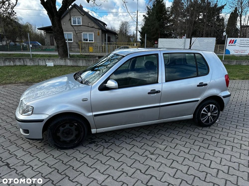 Volkswagen Polo 1.4 Basis - 1