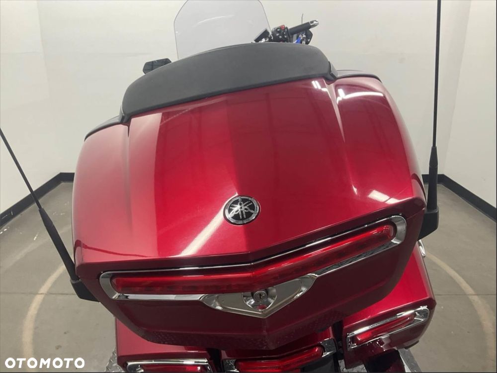 Yamaha Venture - 15