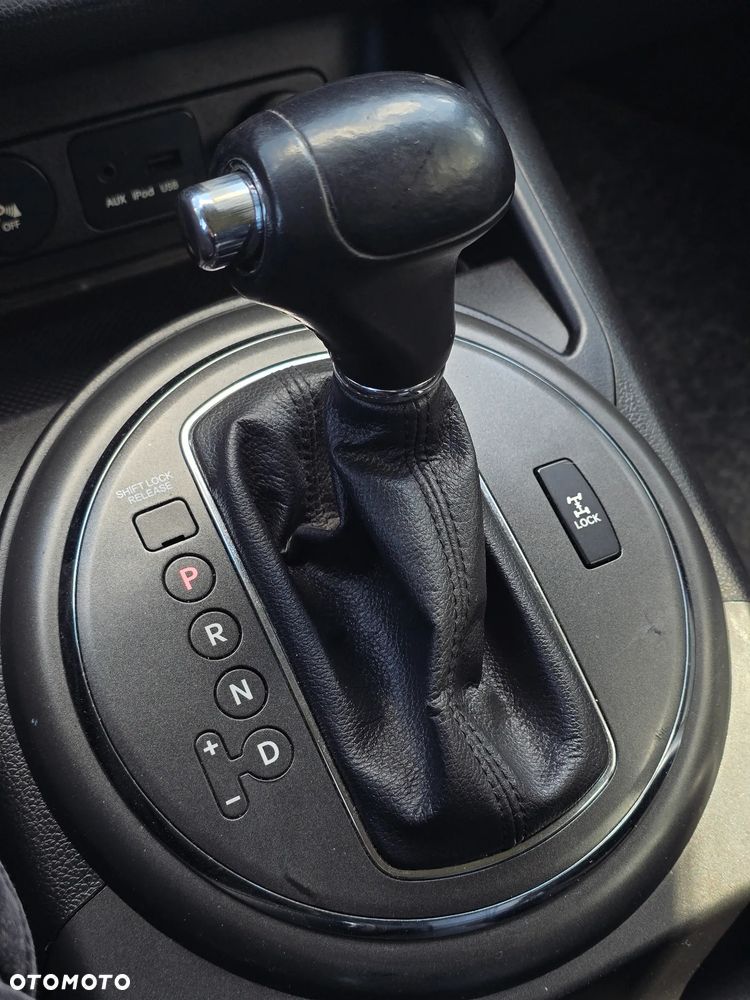 Kia Sportage 2.0 CRDI L AWD - 8