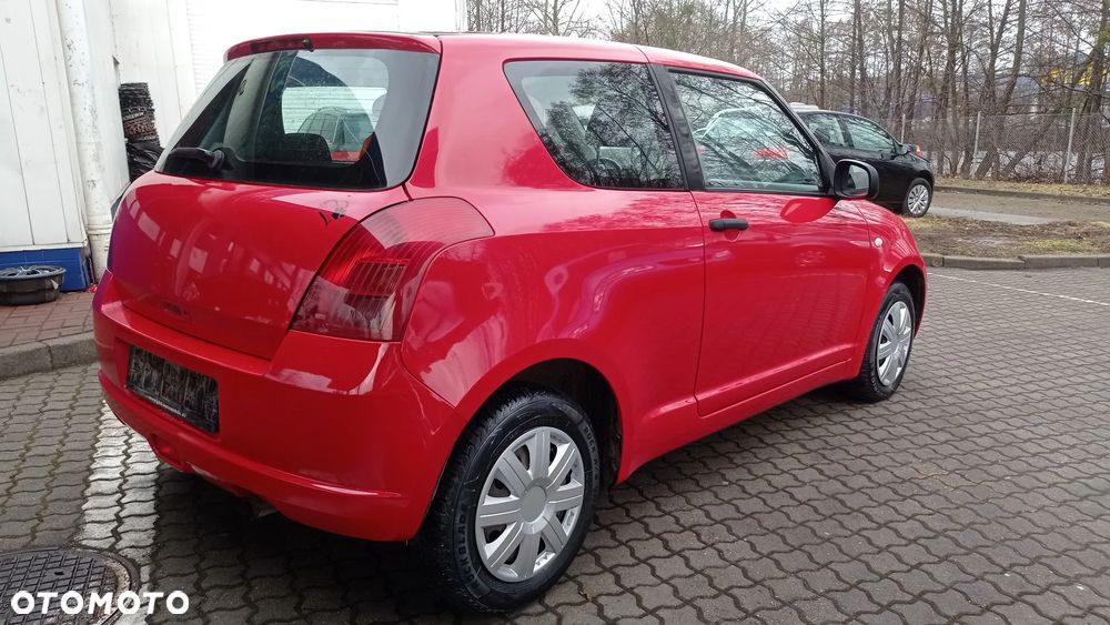 Suzuki Swift 1.3 GLX / Comfort - 24
