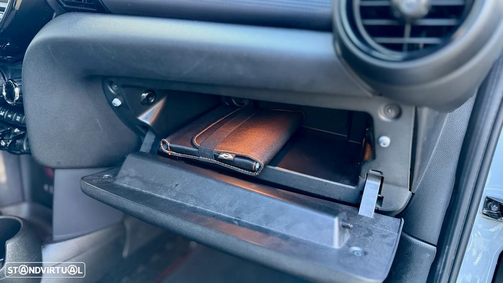 MINI 5 Portas Cooper D Auto - 45