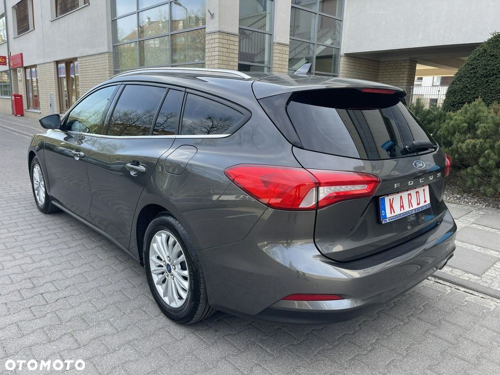 Ford Focus - 9