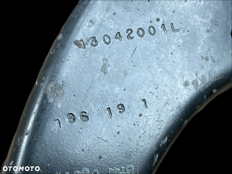 P8 GMC YUKON XL DENALI IV 2015 - 6.2 WAHACZ PRZÓD GÓRNY LEWY 84628487 - 4