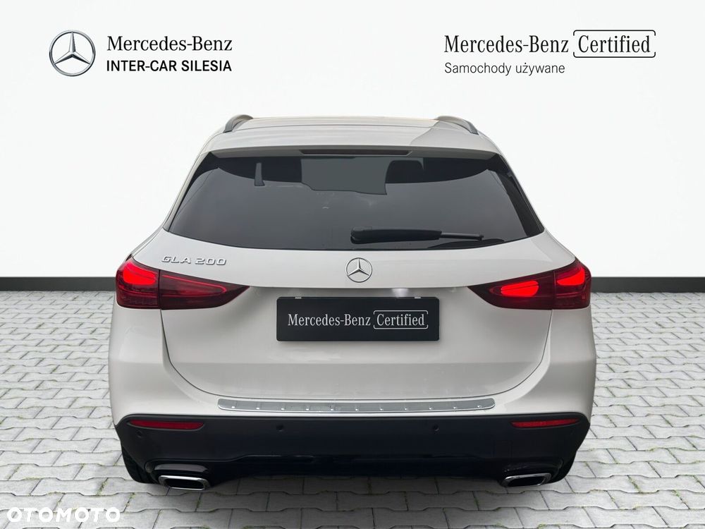 Mercedes-Benz GLA - 7
