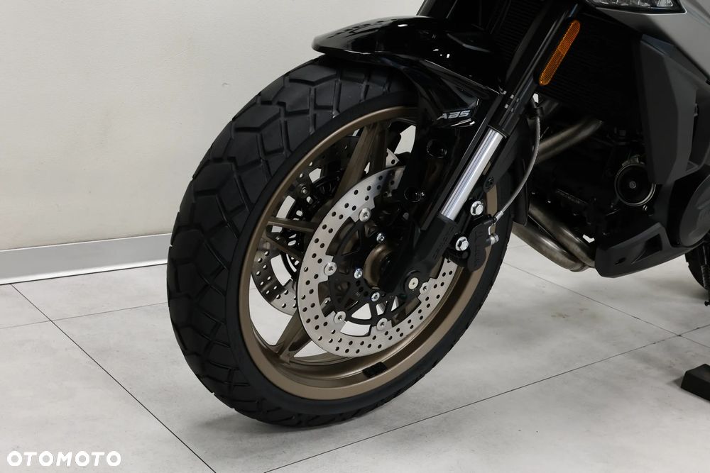 CFMoto 700MT - 33