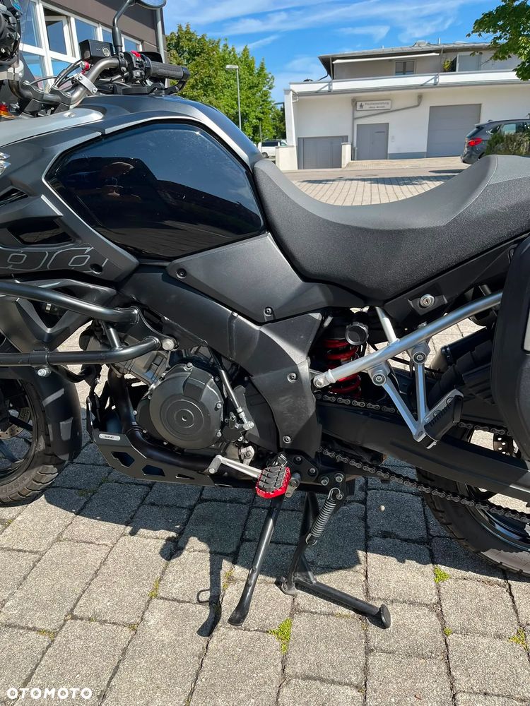 Suzuki V-STROM - 9