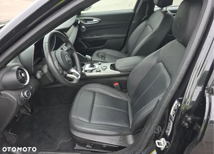 Alfa Romeo Giulia 2.0 Turbo TI Q4 - 7