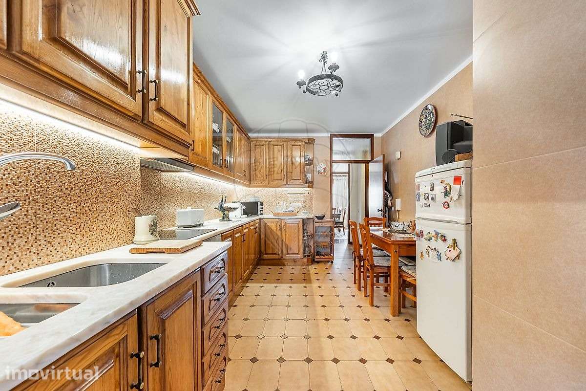 Apartamento T3 com Varanda, Garagem | No Coração do Porto