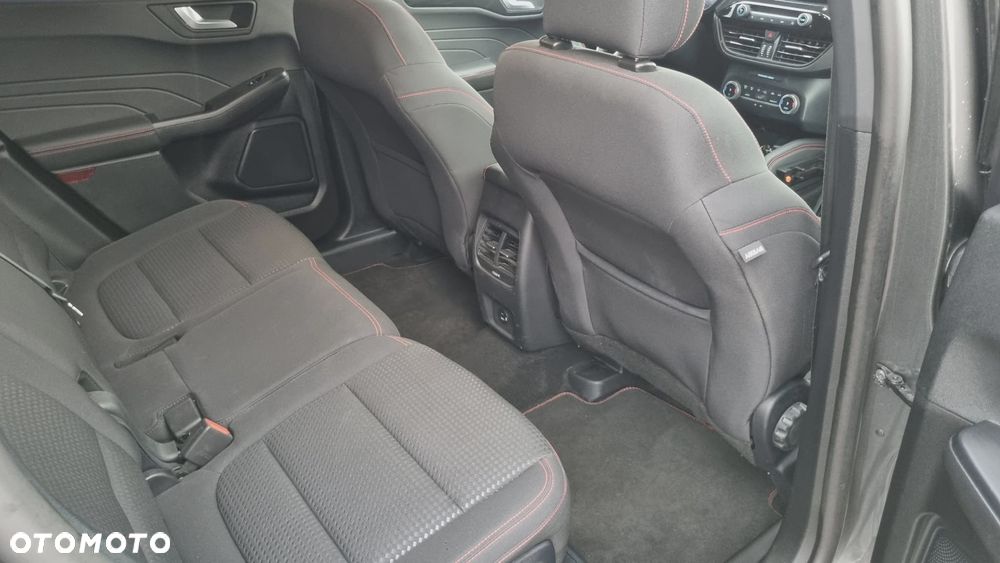 Ford Kuga 2.5 FHEV FWD ST-Line eCVT - 12