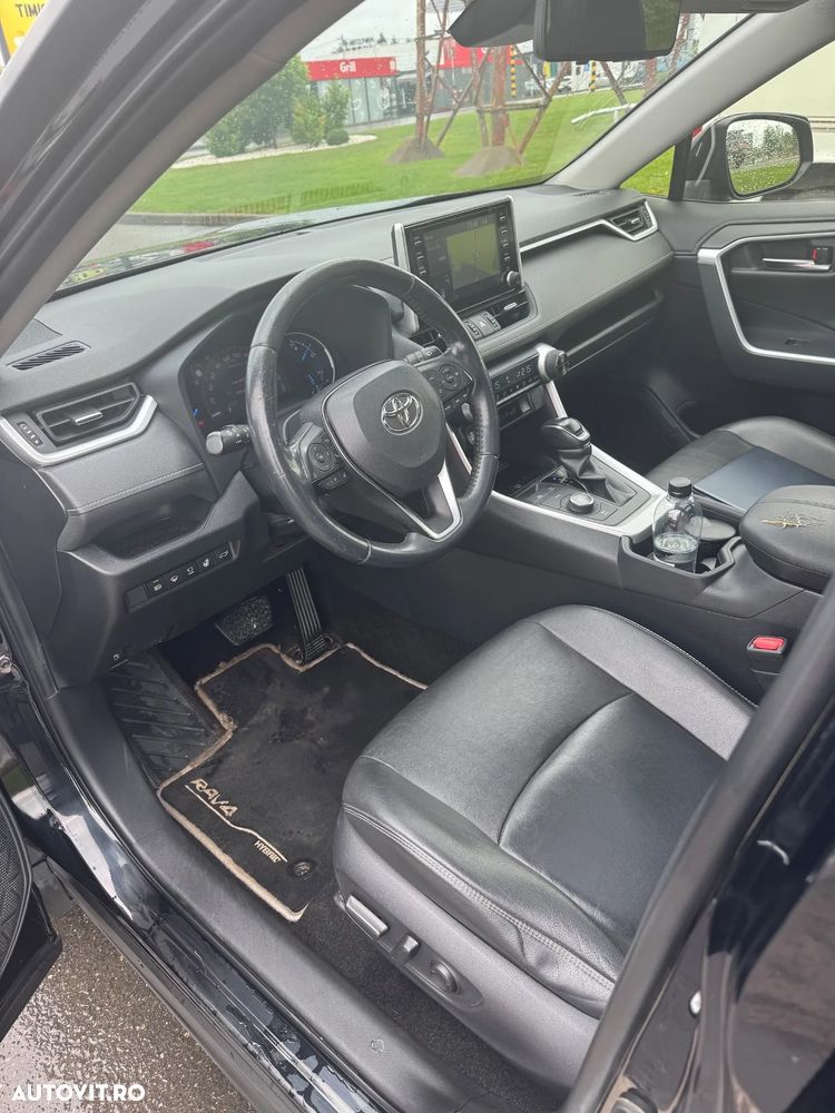 Toyota RAV4 - 5