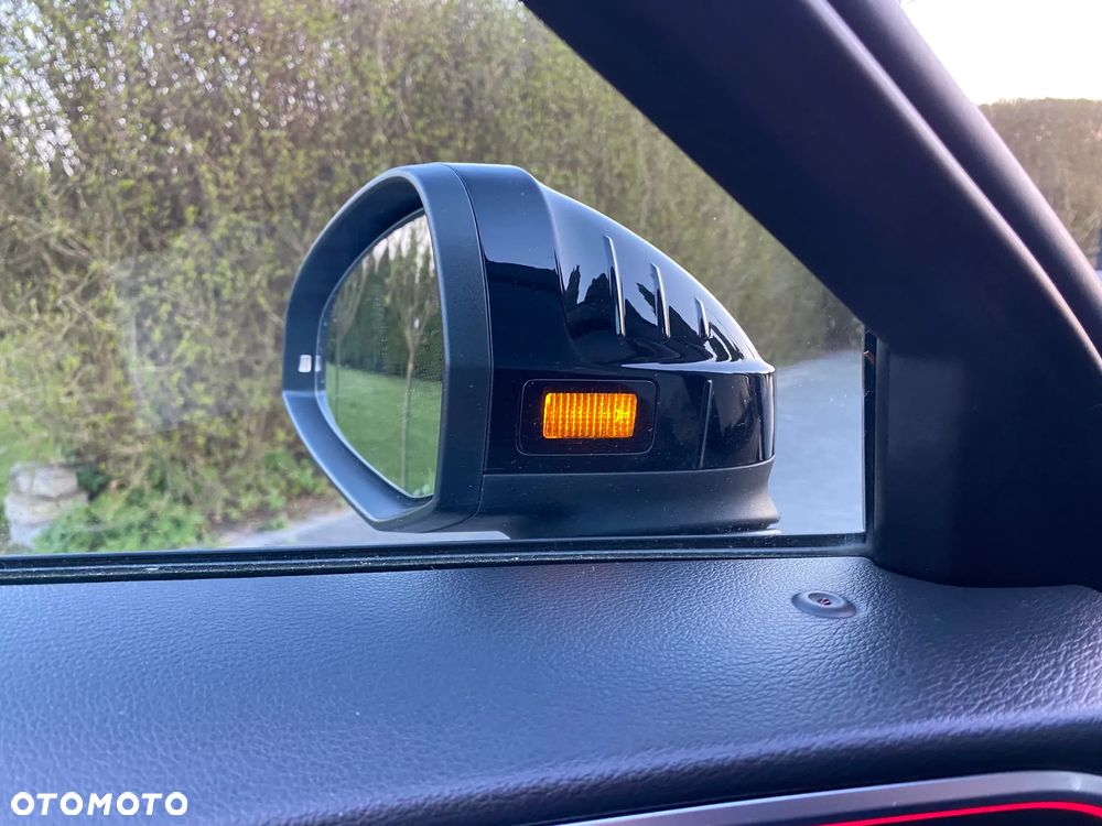 Audi A4 Avant 2.0 TDI S tronic design - 26