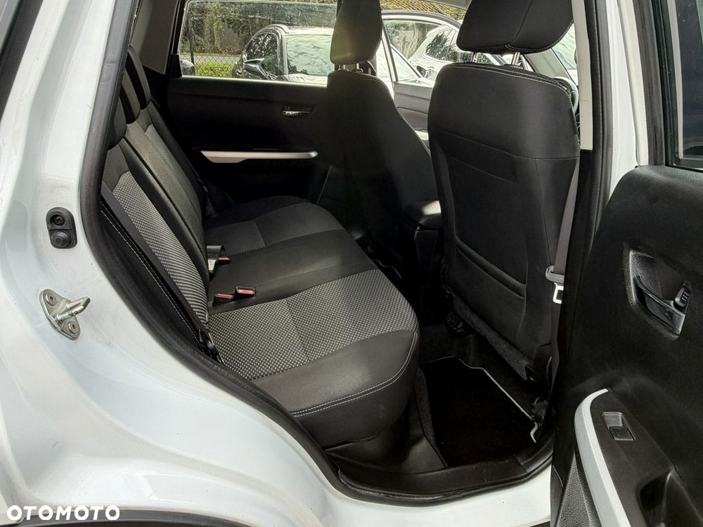 Suzuki Vitara 1.6 Premium 4WD - 12
