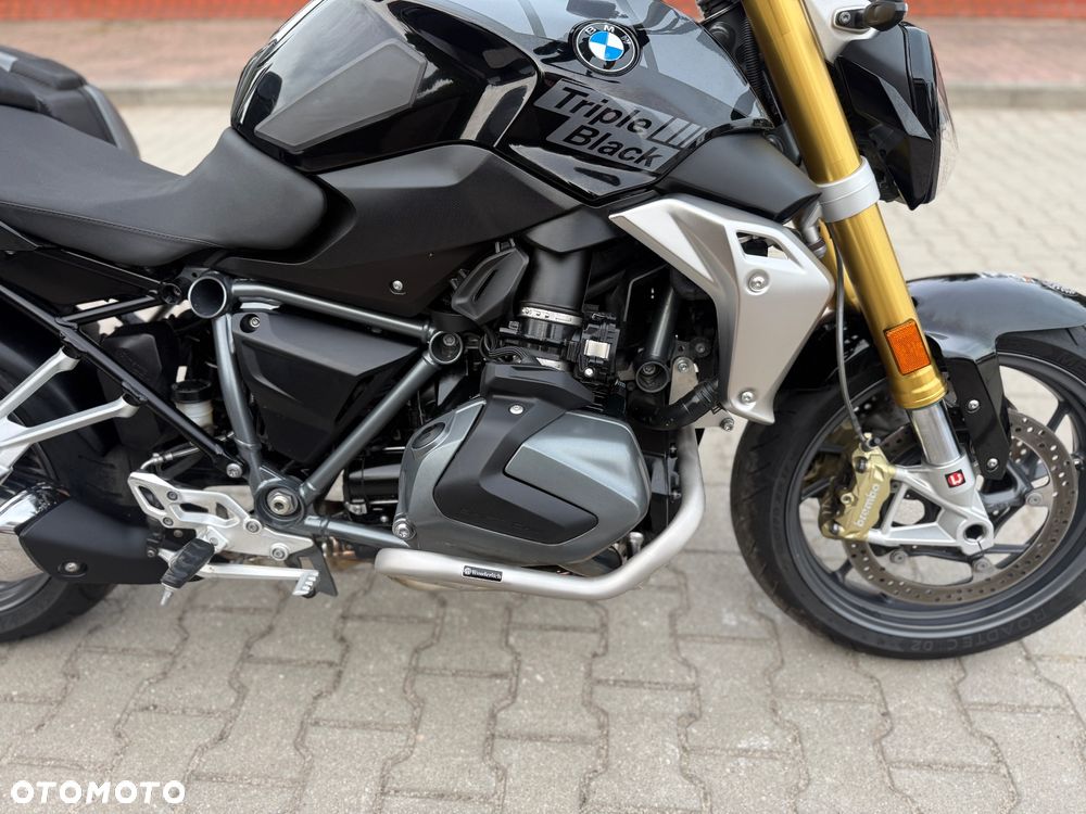 BMW R - 9