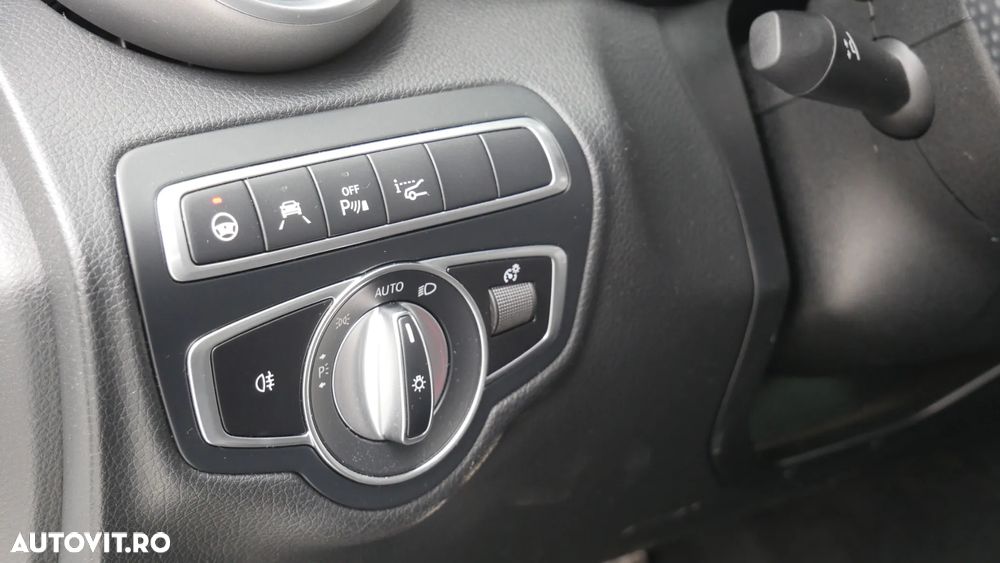 Mercedes-Benz C 300 d 4Matic 9G-TRONIC AMG Line - 17