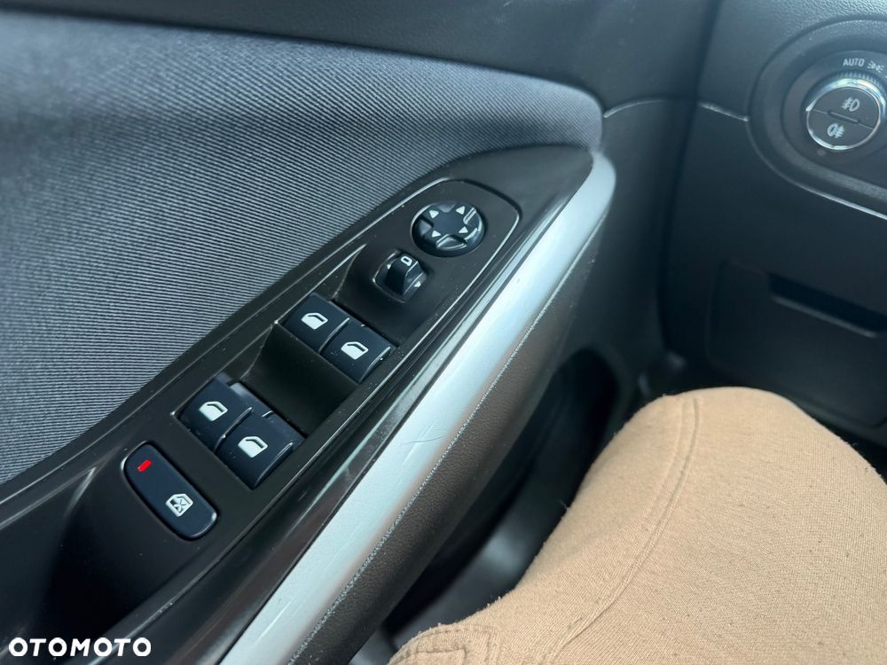 Opel Grandland X 1.2 Start/Stop 120 Jahre - 12