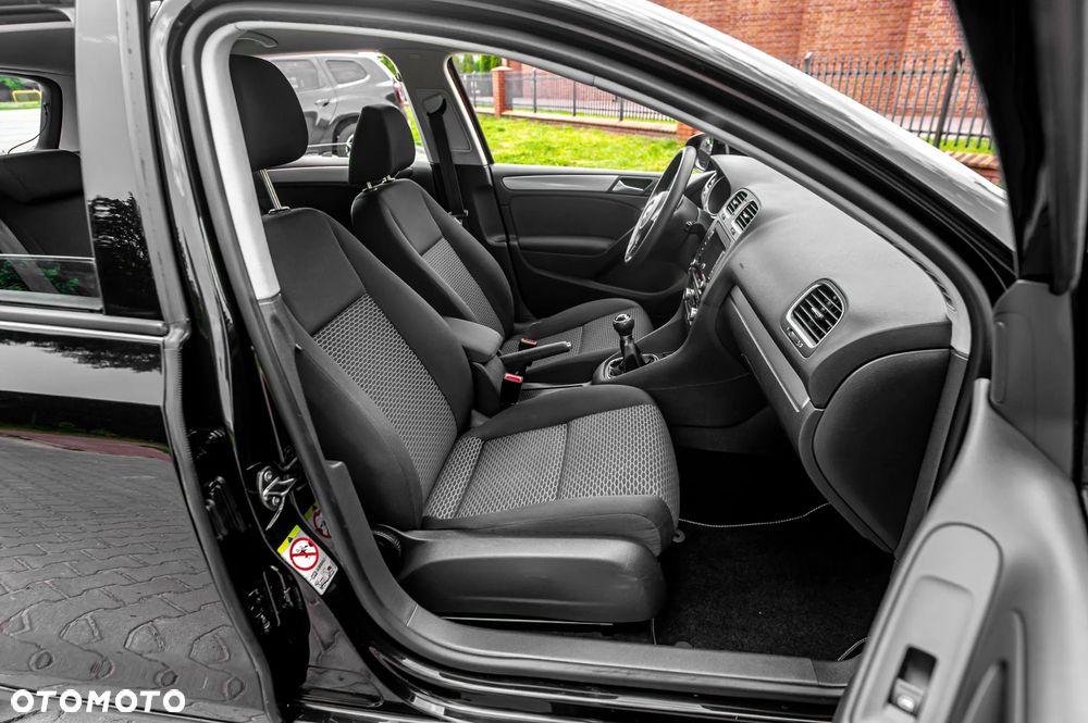 Volkswagen Golf 1.6 Edition - 25